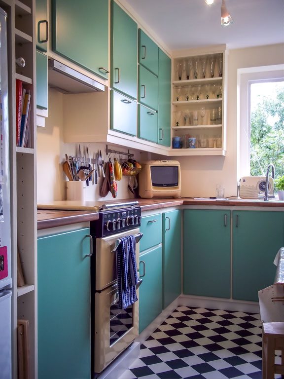 retro bespoke kitchen